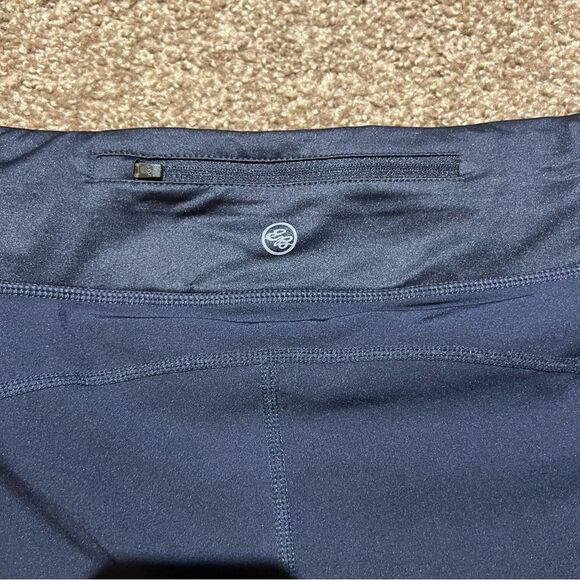 NEW Eddie Bauer Sz18 Skyline Trail Active Women's Shorts NAVY blue SZ 18 womeN - Picture 8 of 16